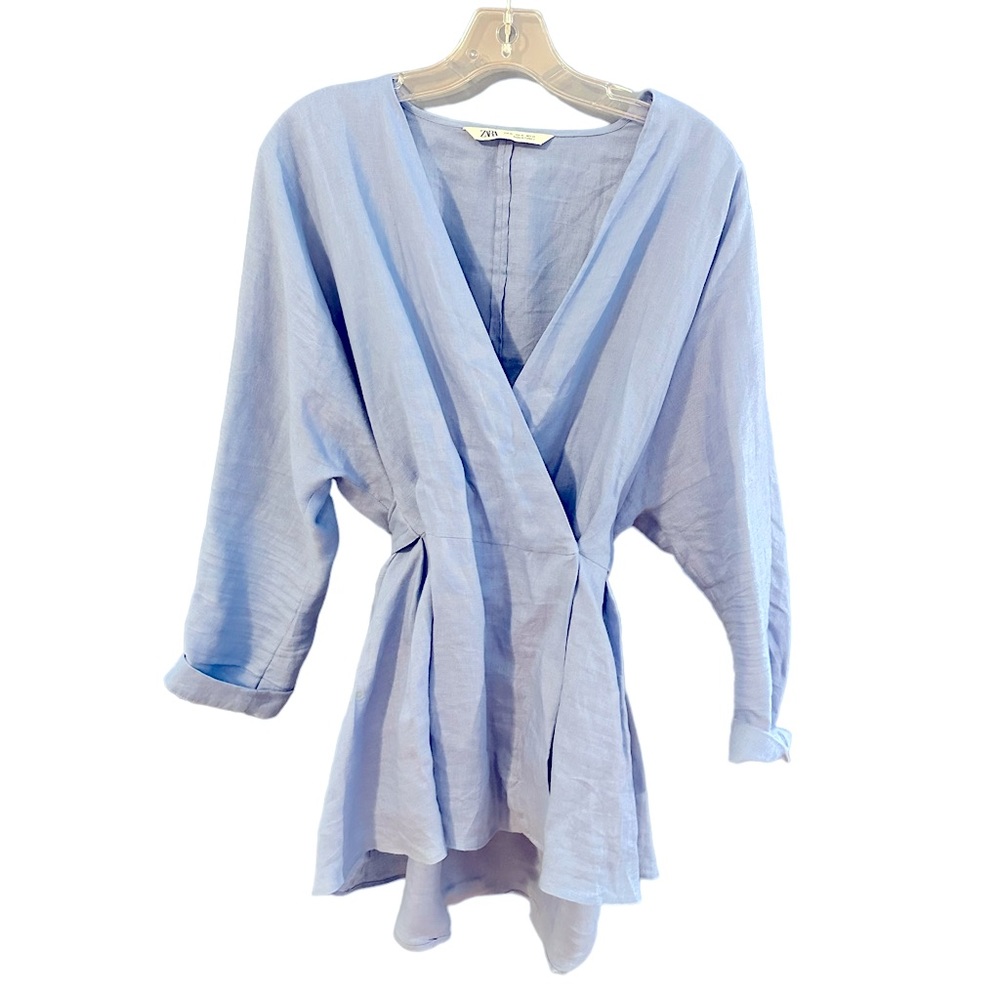 Cute throw on top. Great for warm temperatures 🫠